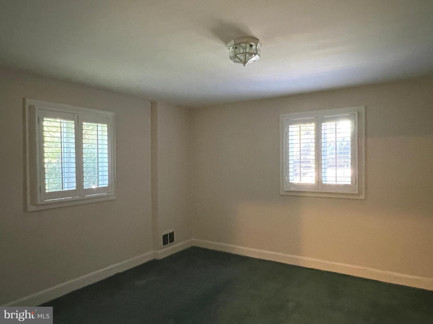 6907 Wilson Lane photo 23