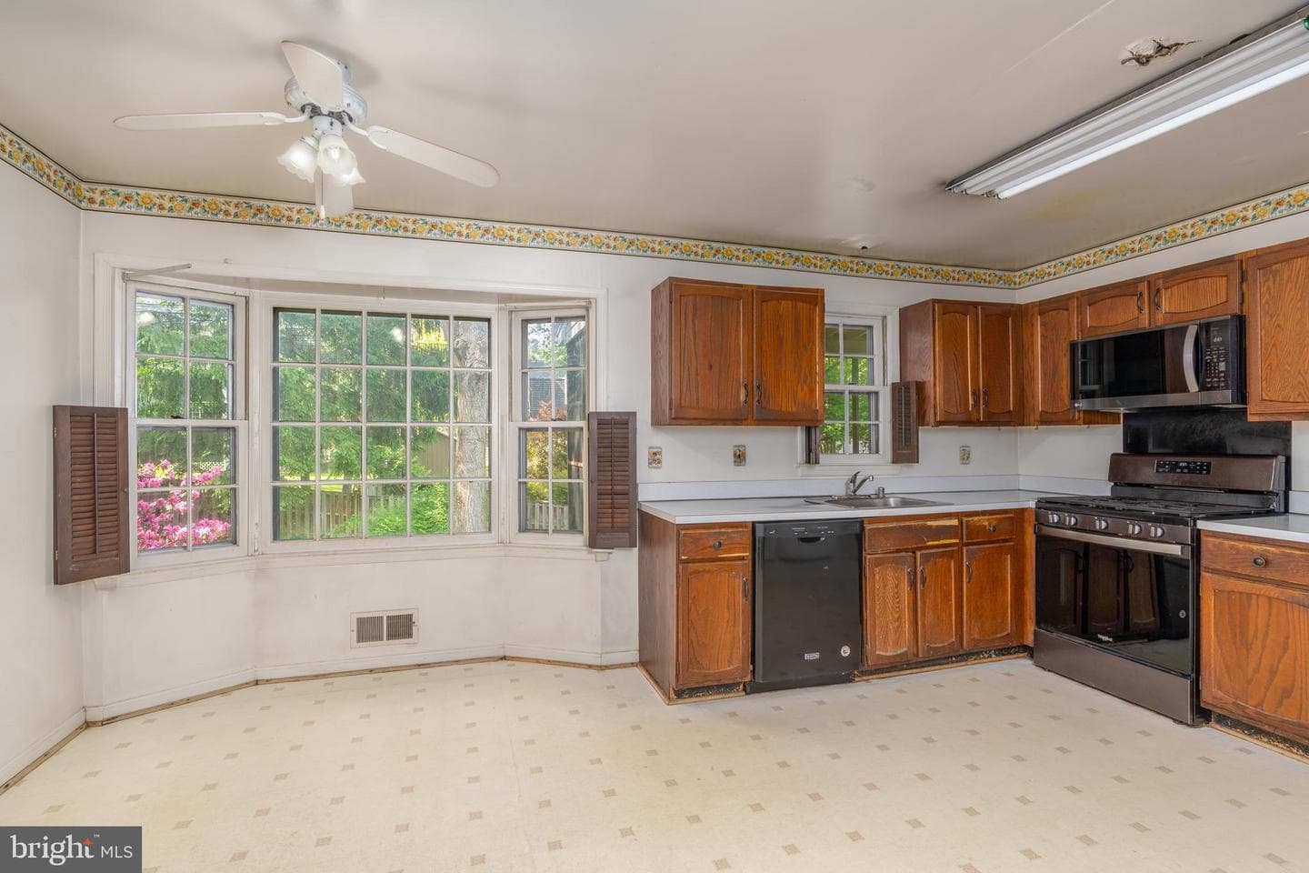 1621 Arbor View Road photo 12