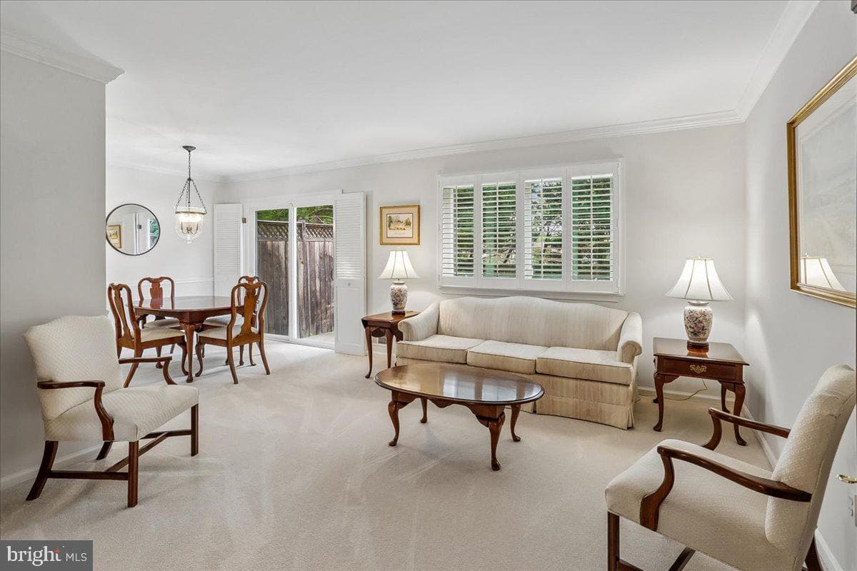 18017 Overwood Drive photo 4