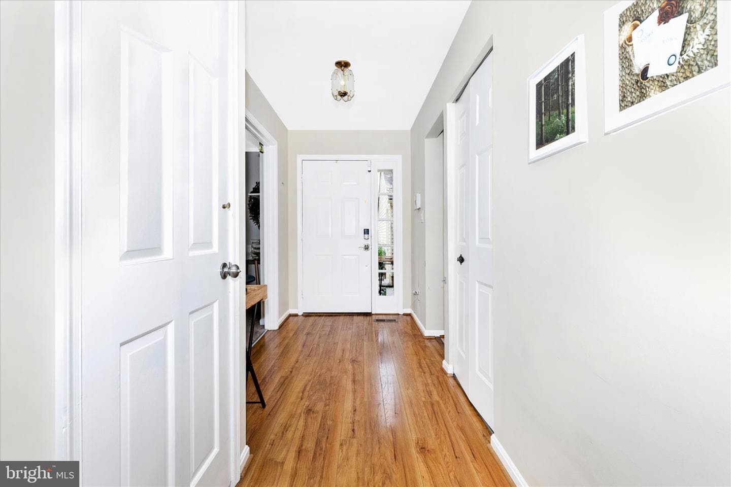 9409 Chatteroy Place photo 2