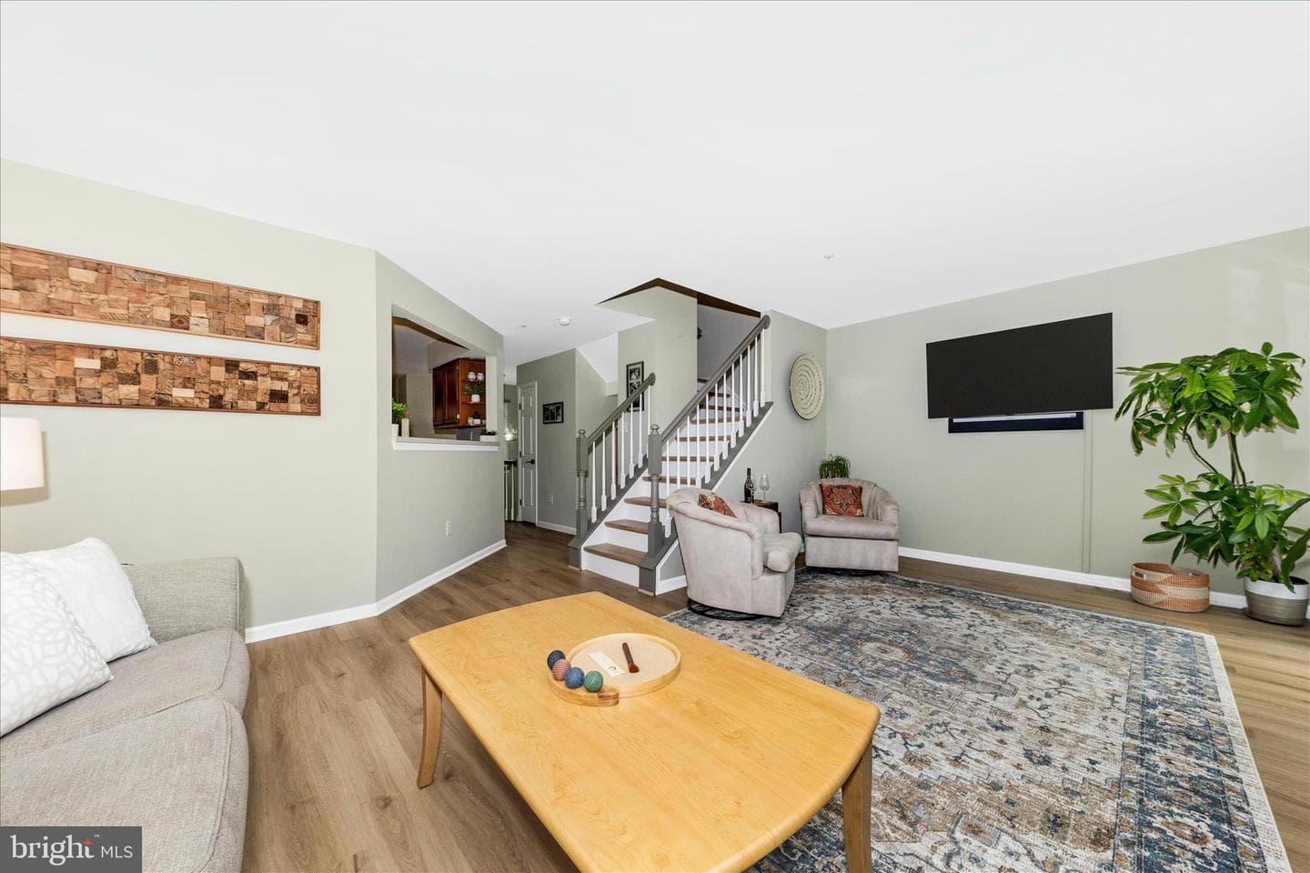 2902 Clovercrest Way photo 8
