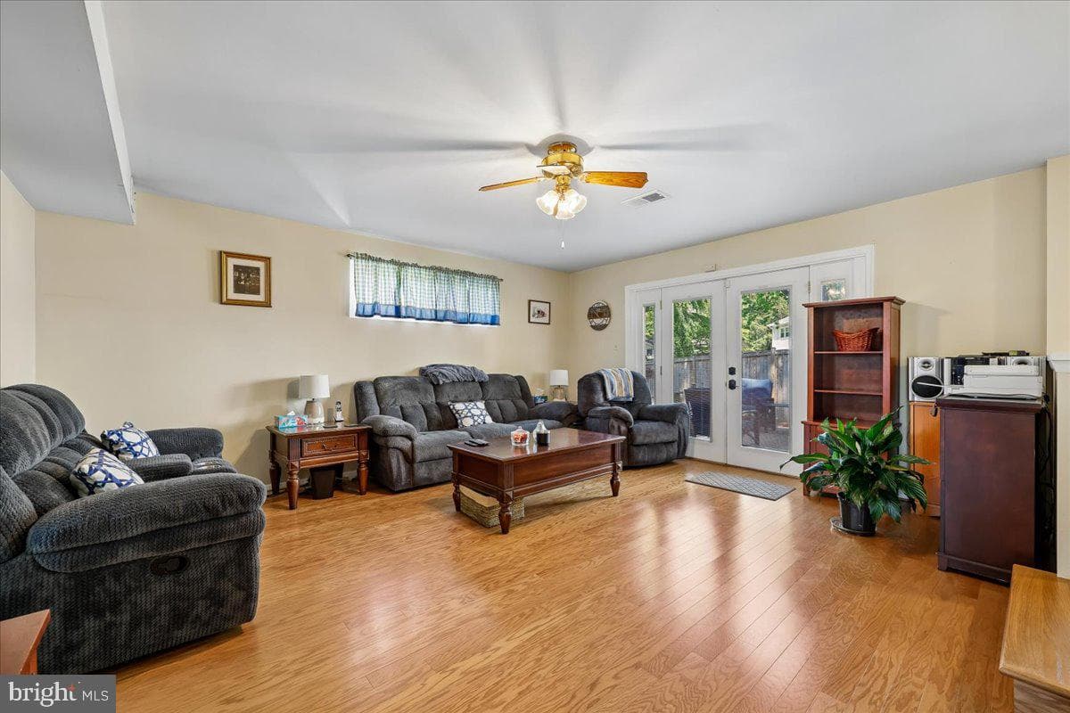 5001 Aspen Hill Rd photo 24