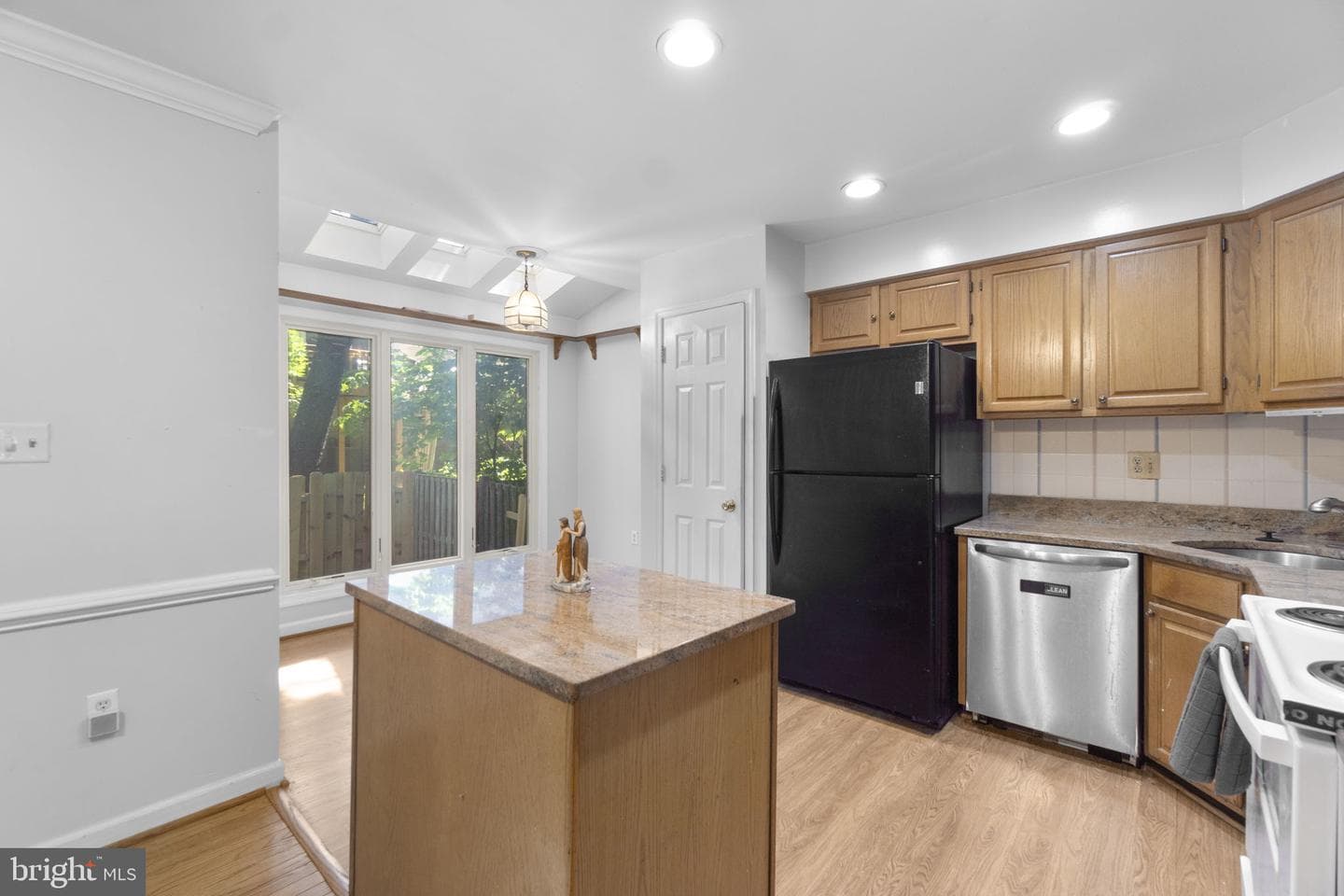 20323 Cedarhurst Way photo 8