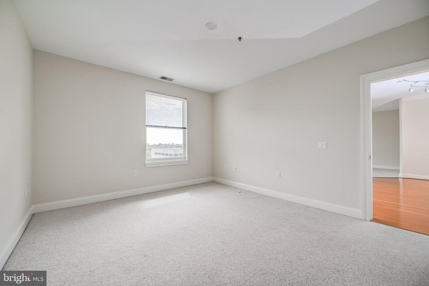 38 Maryland Avenue #602 photo 17