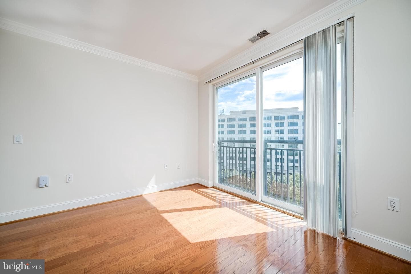 38 Maryland Avenue #602 photo 22