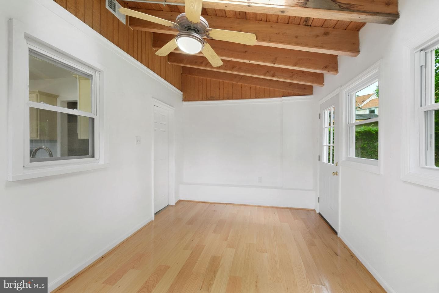 2807 Sheraton Street photo 11