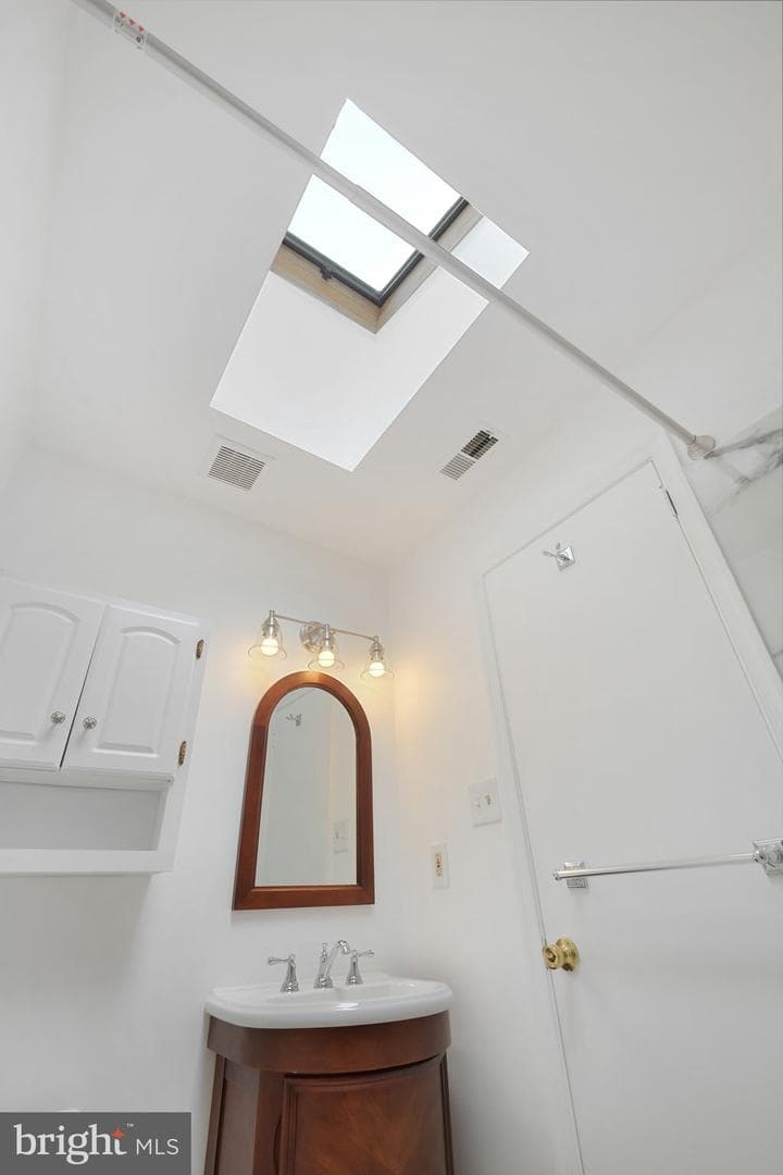 2807 Sheraton Street photo 16