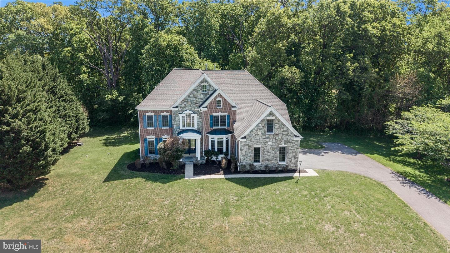 7011 Cypress Hill Drive photo 3