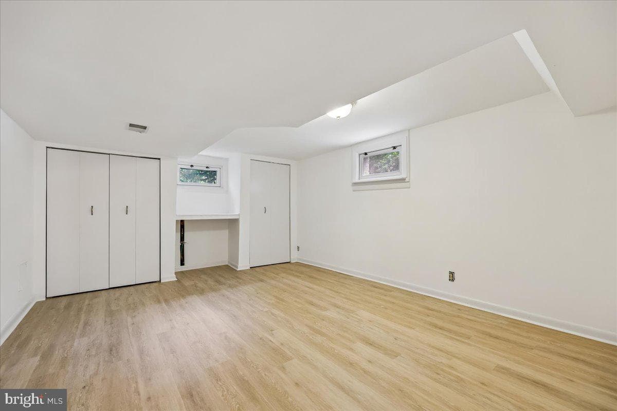 9 Pine Avenue photo 20