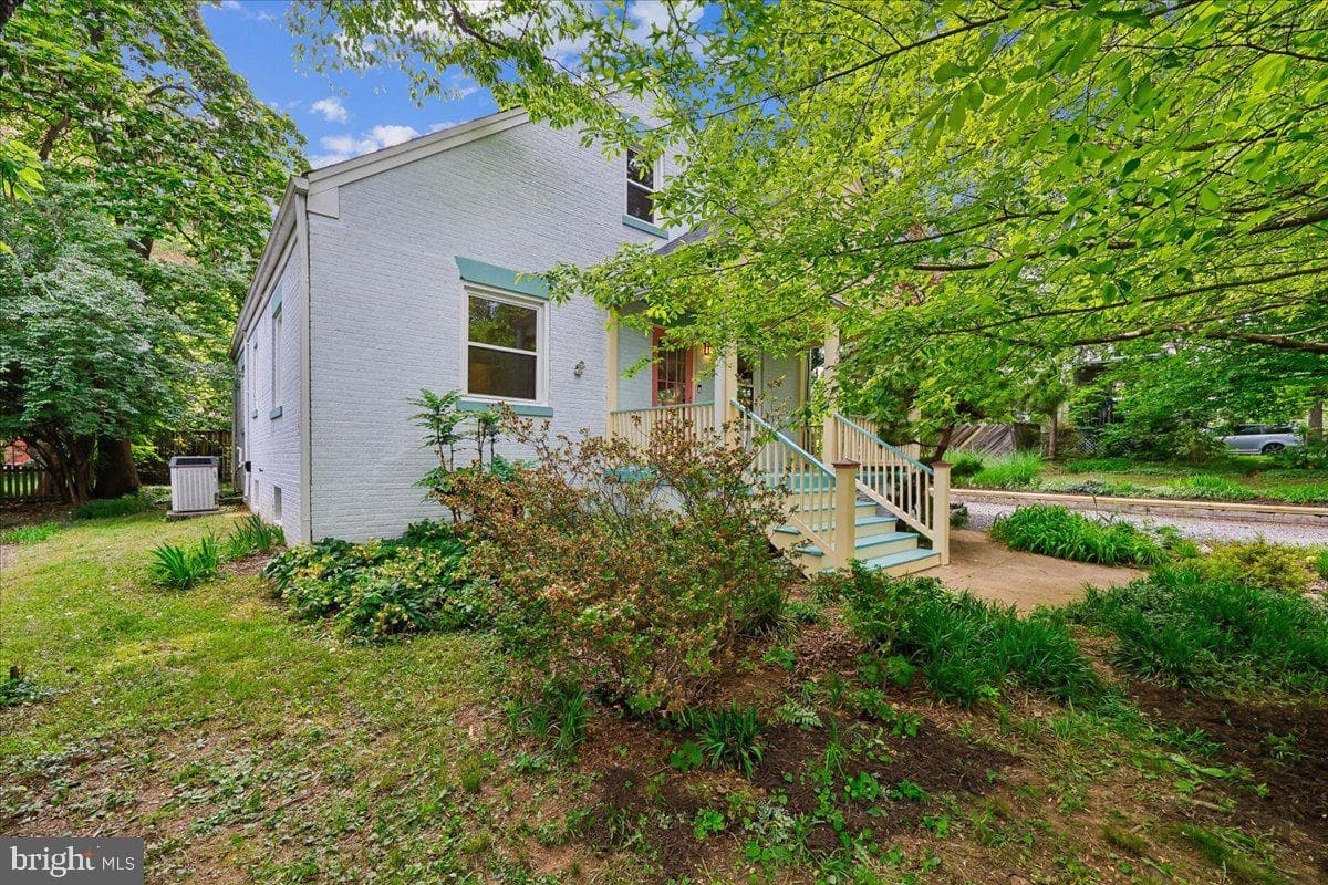 9 Pine Avenue photo 83