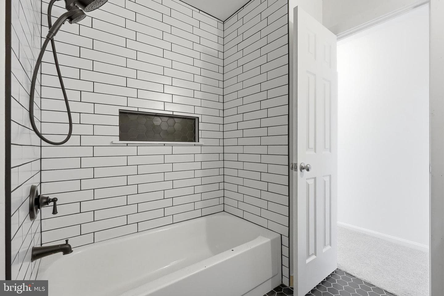 10405 Carlyn Ridge Road photo 16