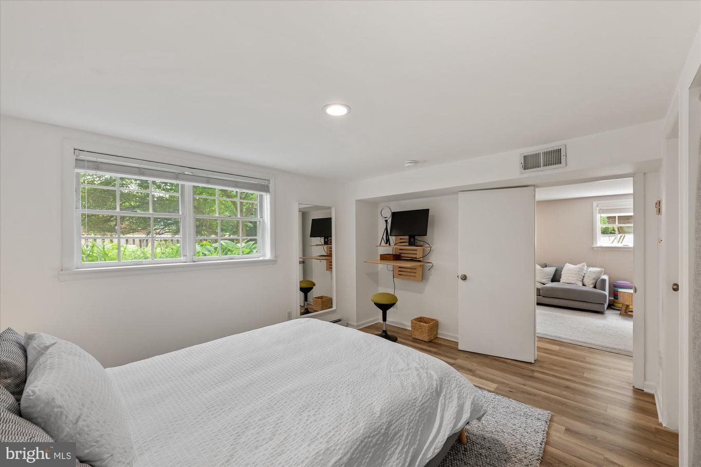 5302 Flanders Avenue photo 32