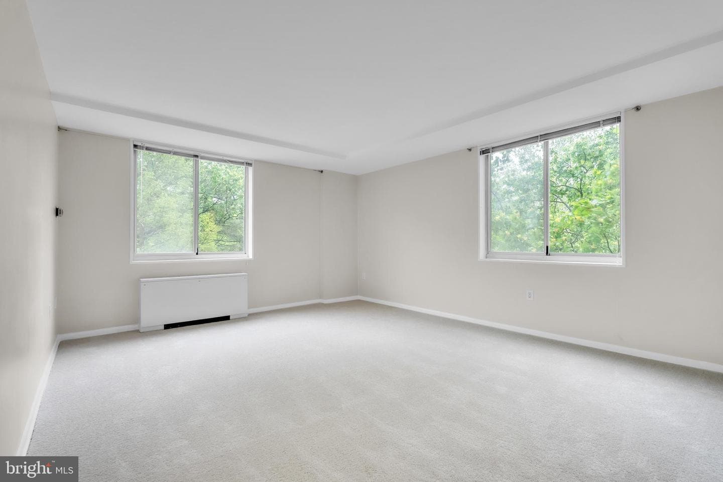 10401 Grosvenor Place #410 photo 9
