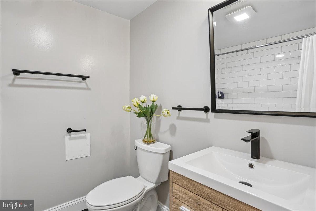 8812 2nd Avenue photo 33