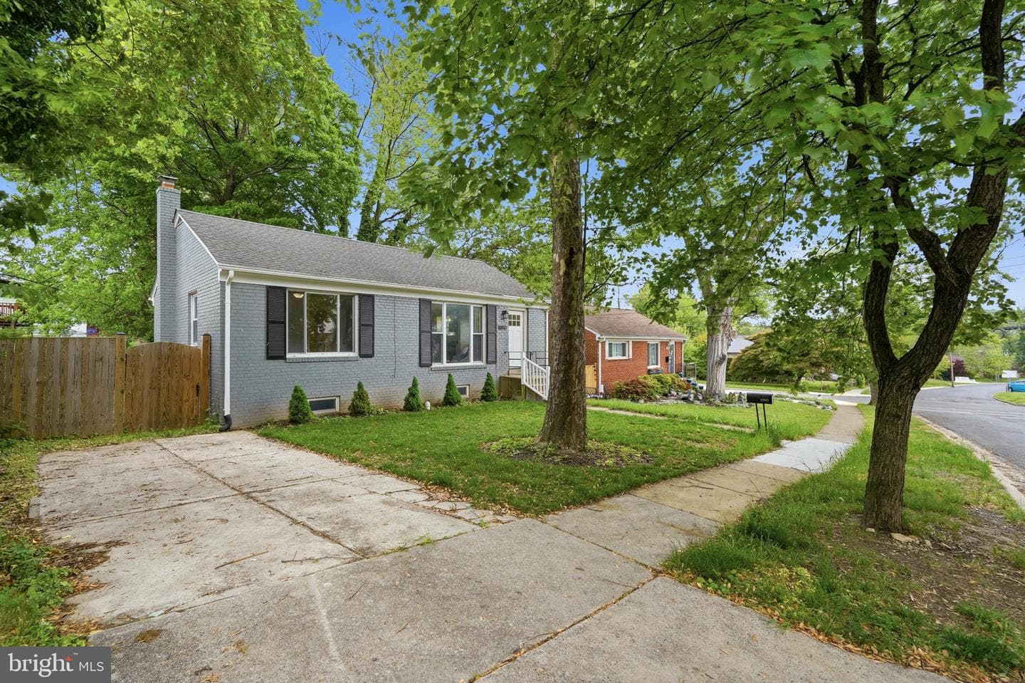 10813 Jewett Street photo 2