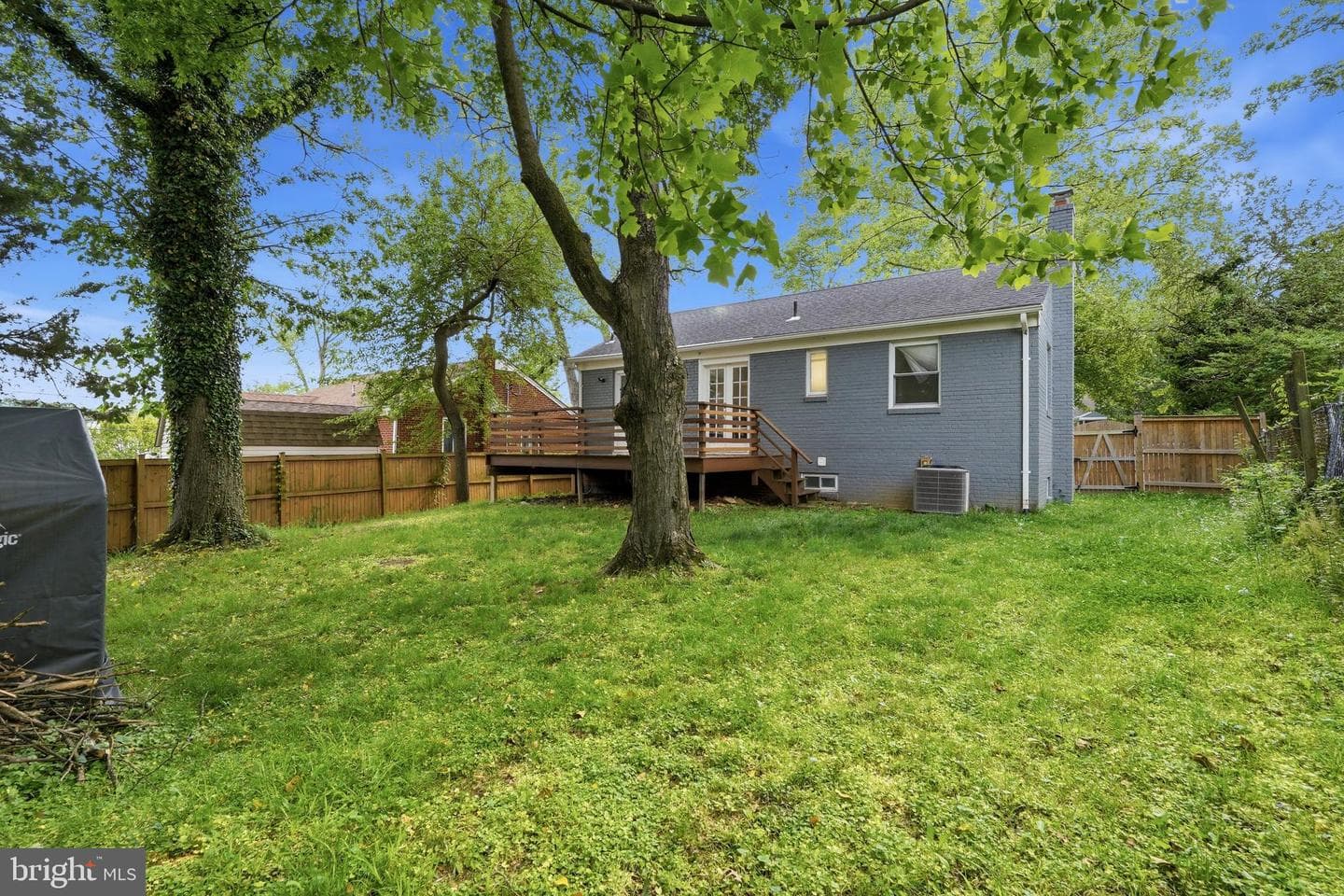 10813 Jewett Street photo 32