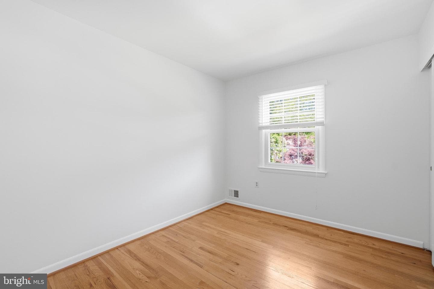 13907 Shippers Lane photo 31