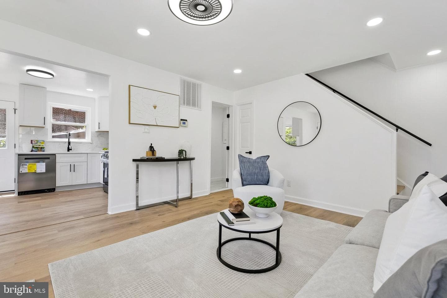 804 1st Street photo 4