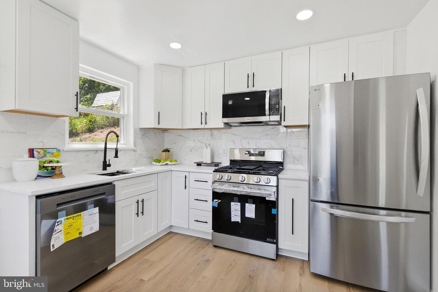 804 1st Street photo 9