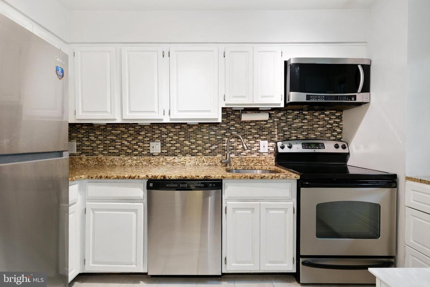2212 Washington Avenue #103 photo 16