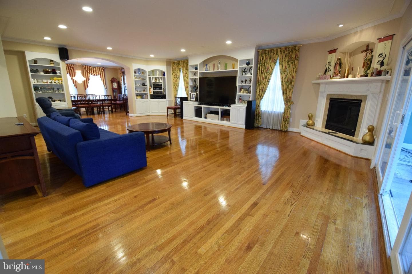 7601 Anamosa Way photo 6