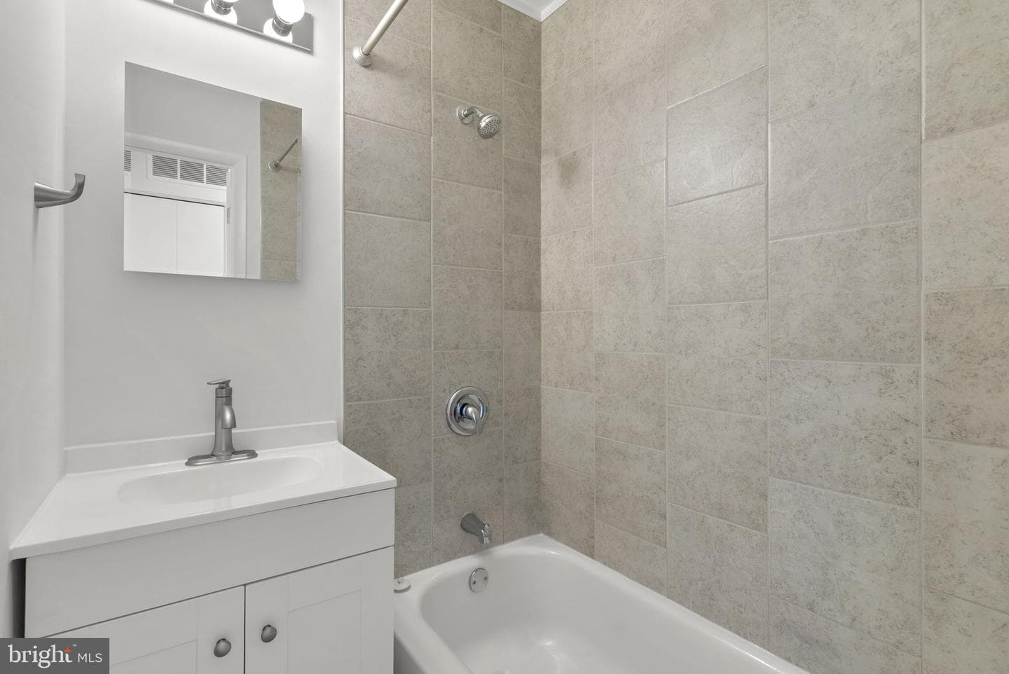 68 Orchard Drive photo 25