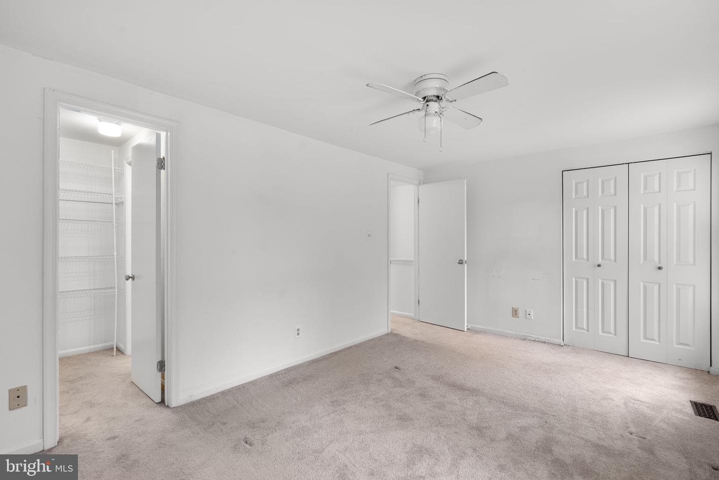 16 Gravenhurst Court photo 9