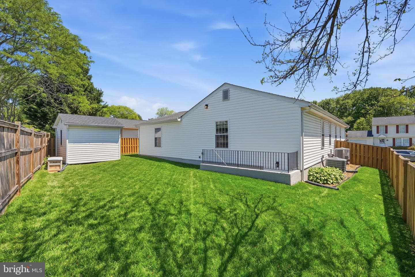 7409 Lake Katrine Terrace photo 31