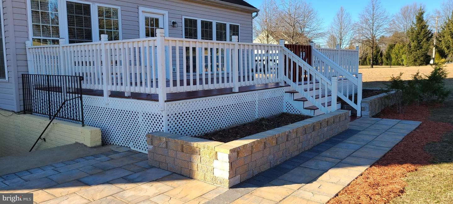 15309 Lions Den Road photo 127