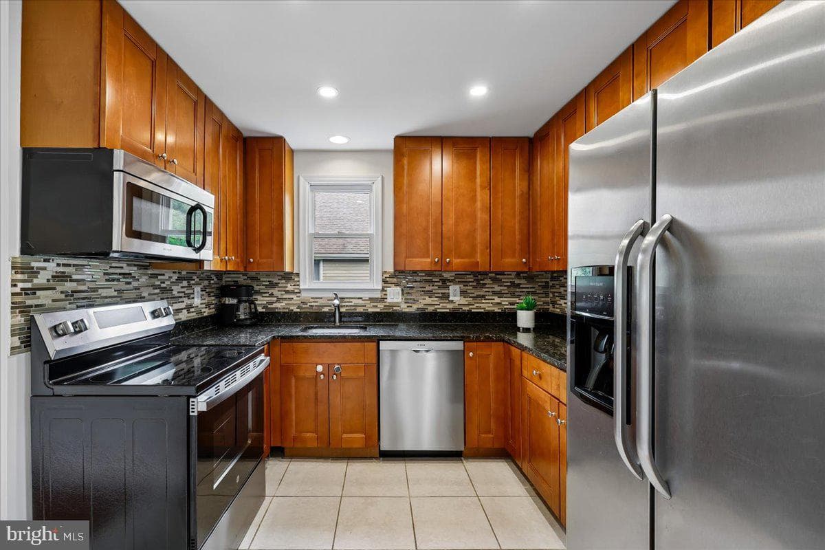 10029 Pratt Place photo 15