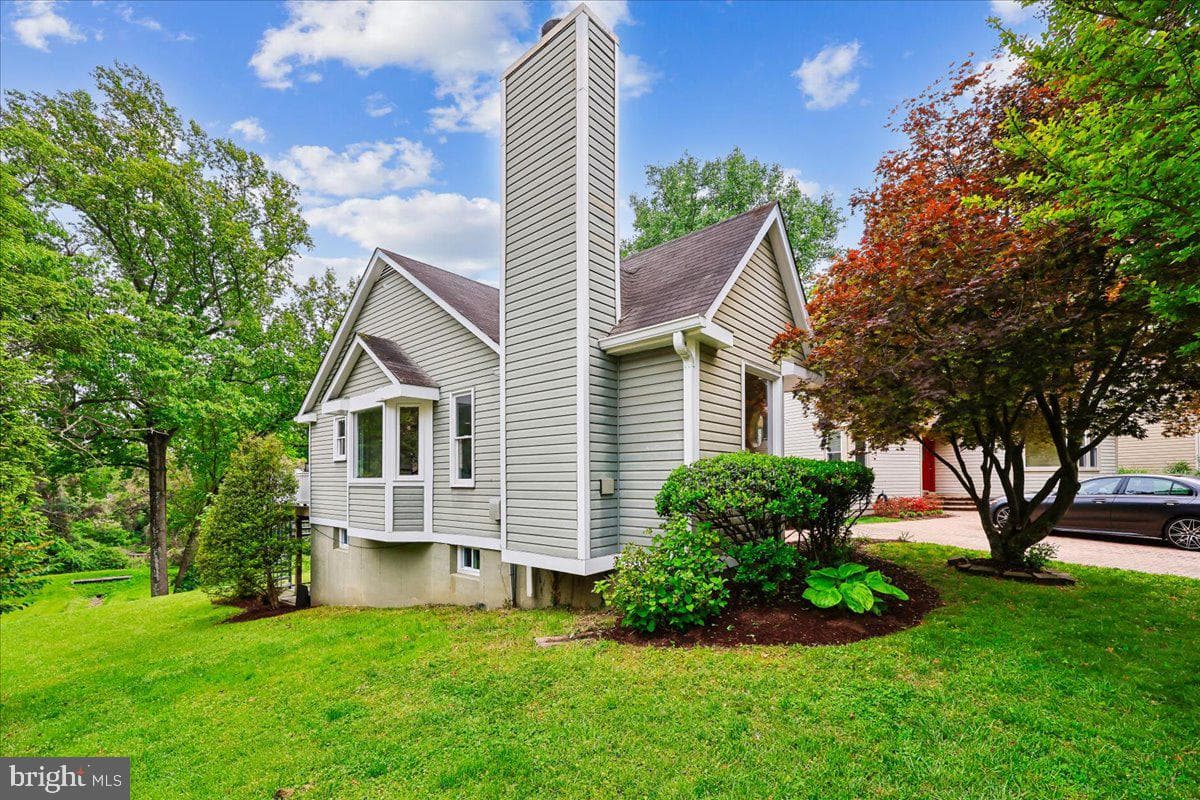 10029 Pratt Place photo 5