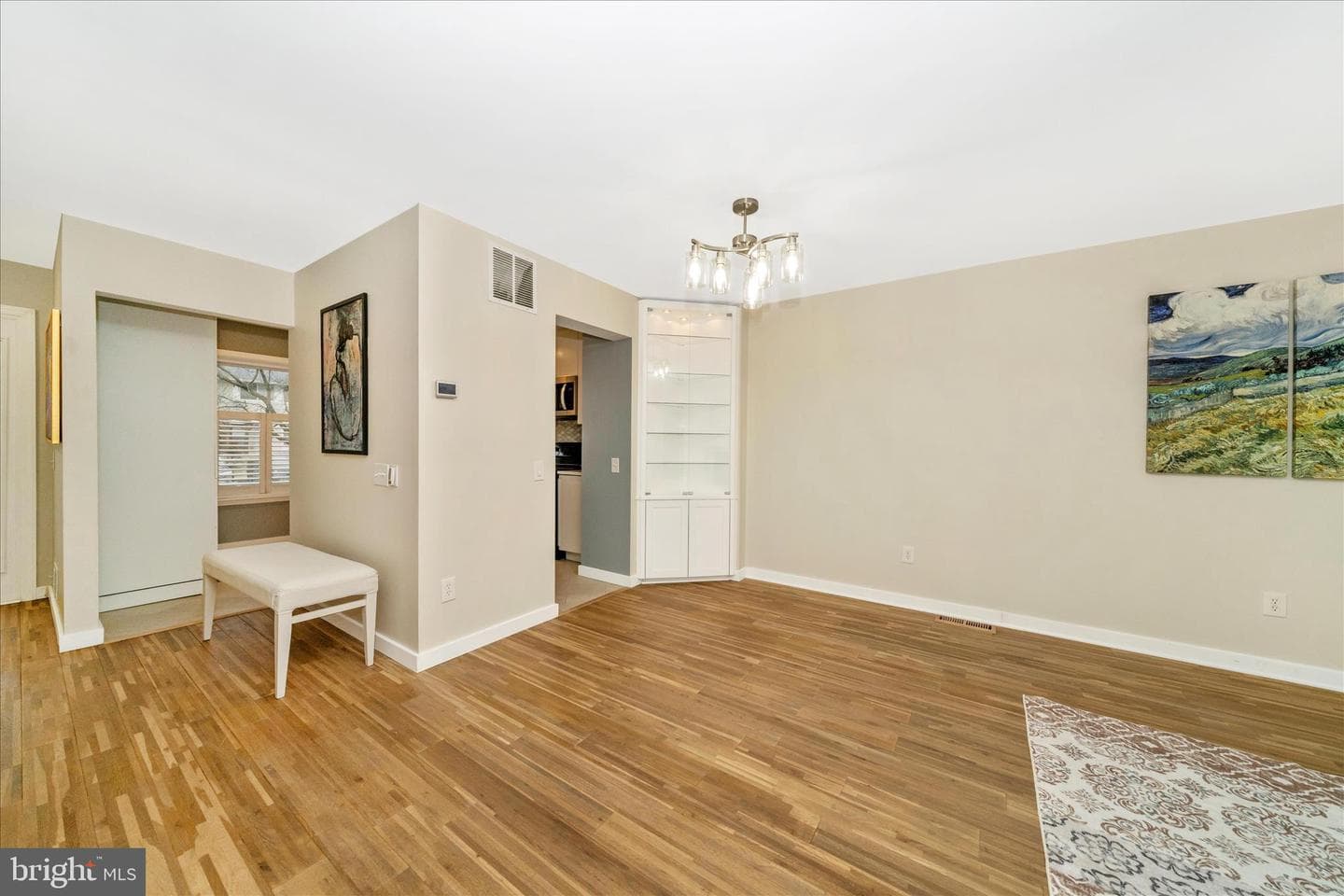 18511 Eagles Roost Drive photo 5