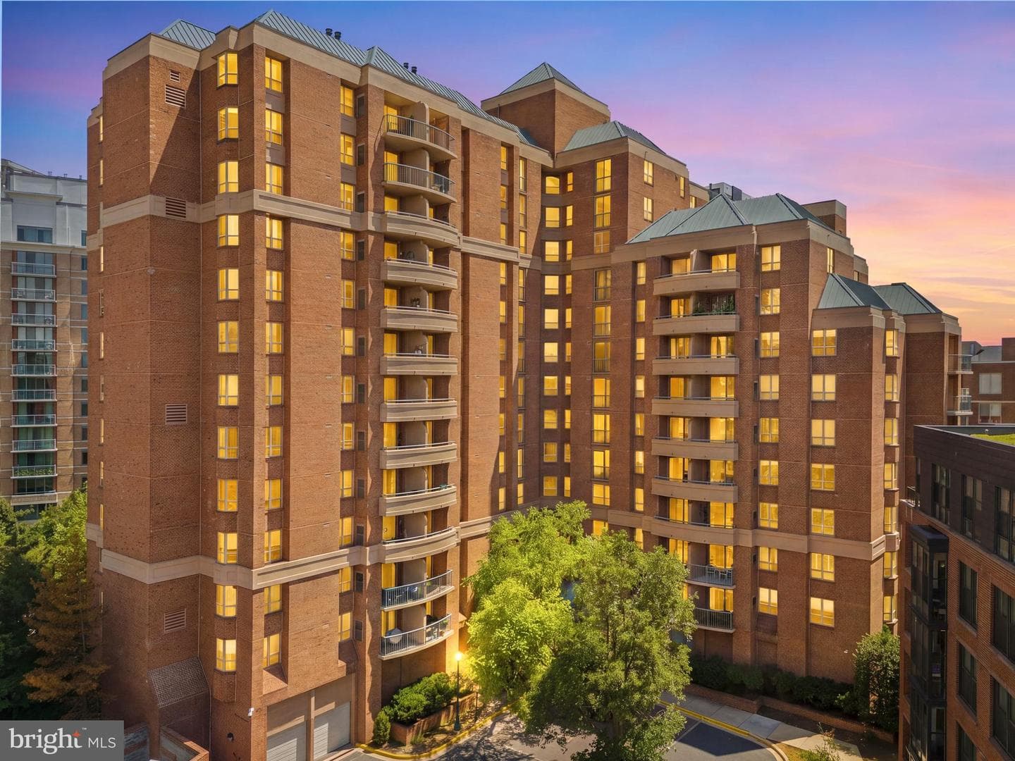4808 Moorland Lane #607, Bethesda