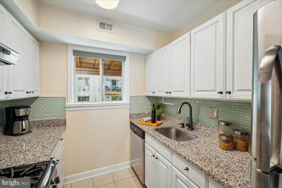3121 University Boulevard W #4 photo 18