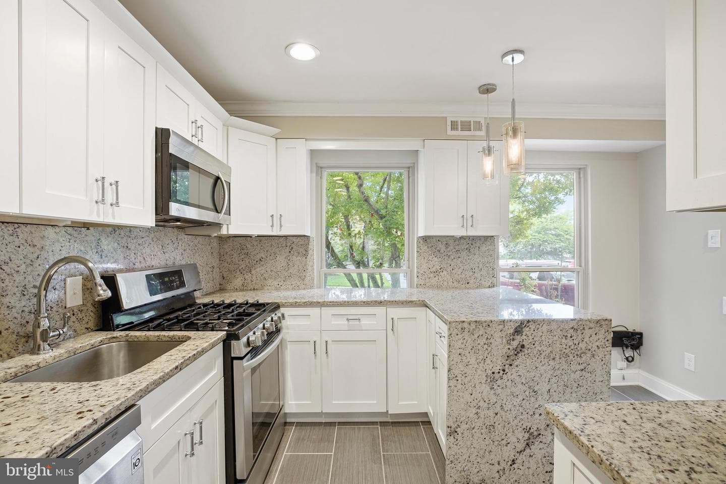 2448 Sun Valley Circle #7-J photo 12