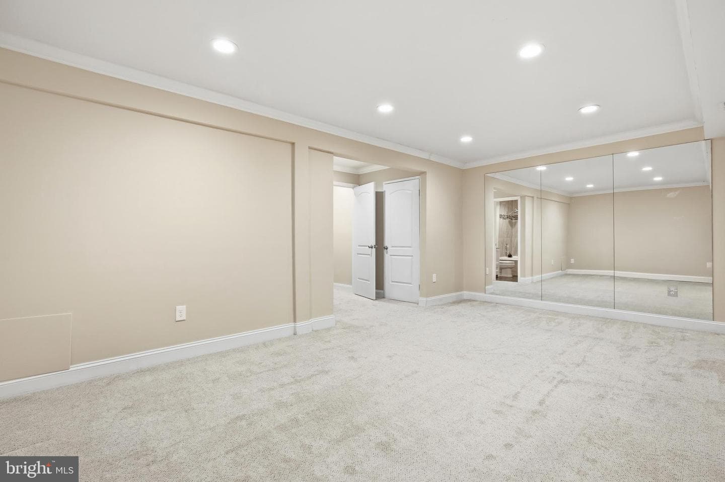 2448 Sun Valley Circle #7-J photo 27