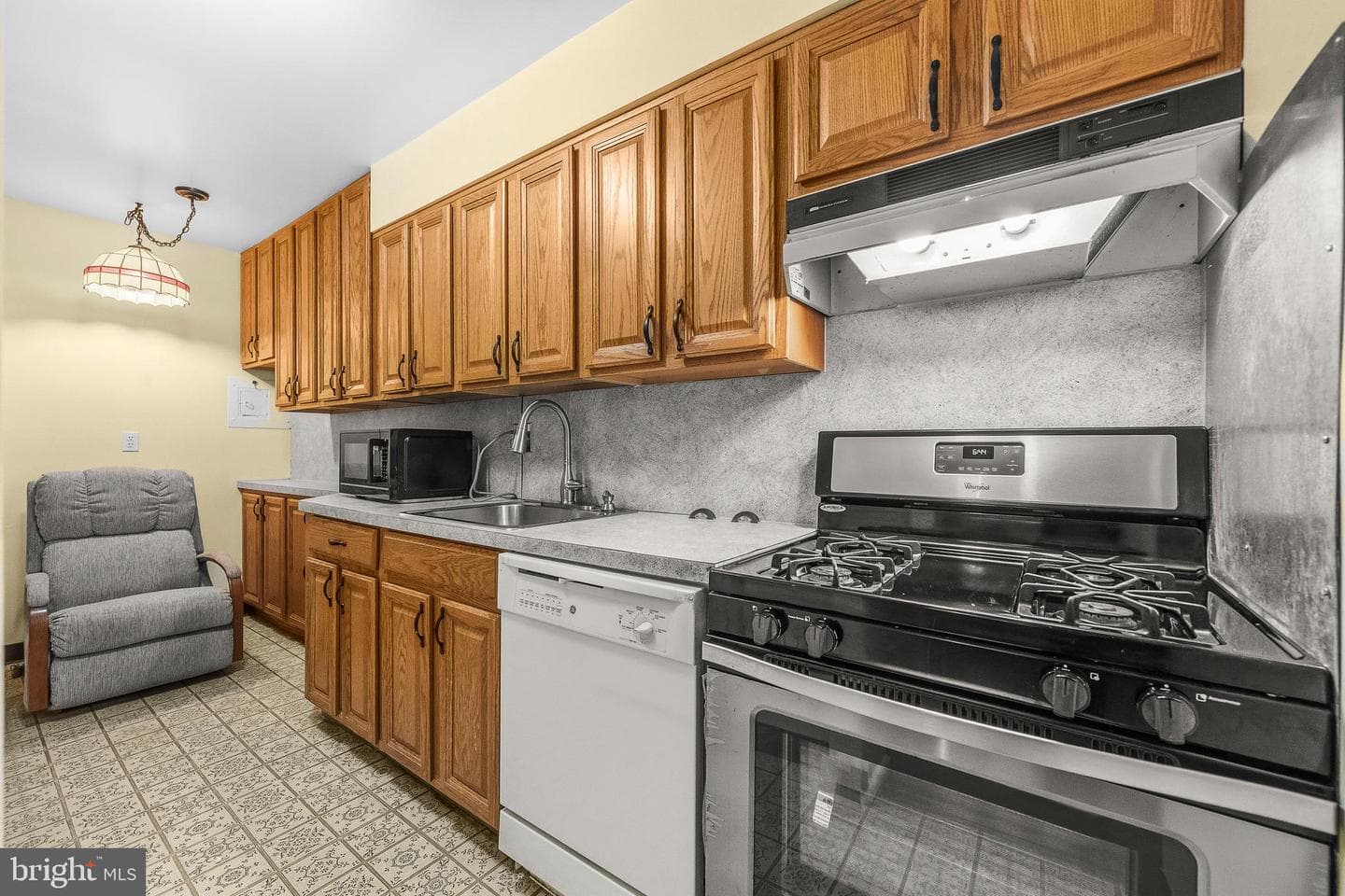 2305 Greenery Lane #t-2-3 photo 16