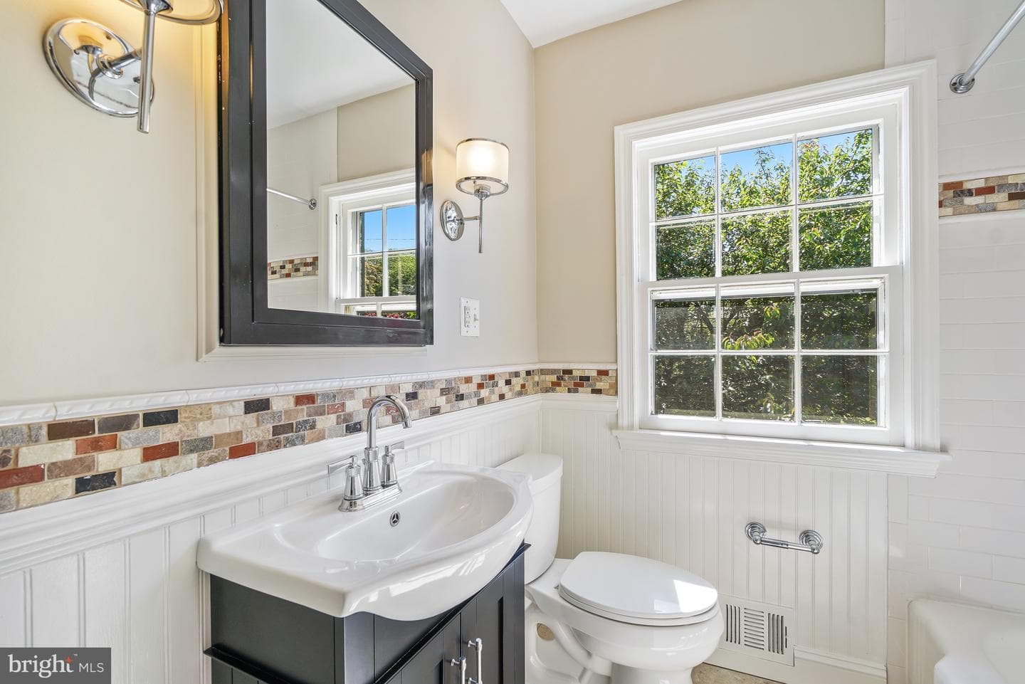 8613 Irvington Avenue photo 39
