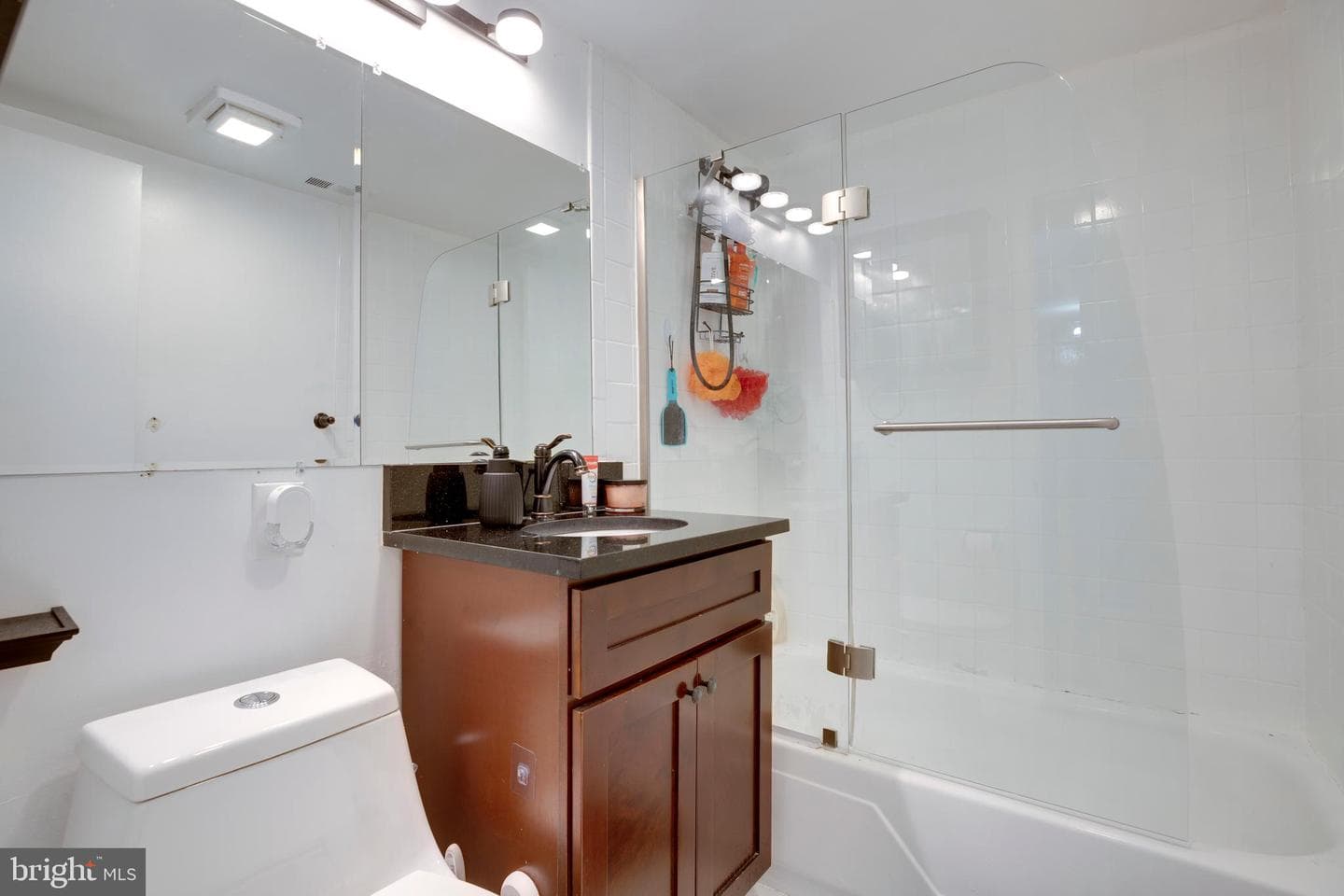 3382 Hewitt Avenue #102 photo 12