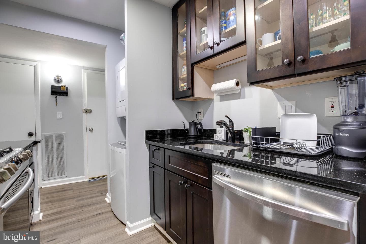 3382 Hewitt Avenue #102 photo 7