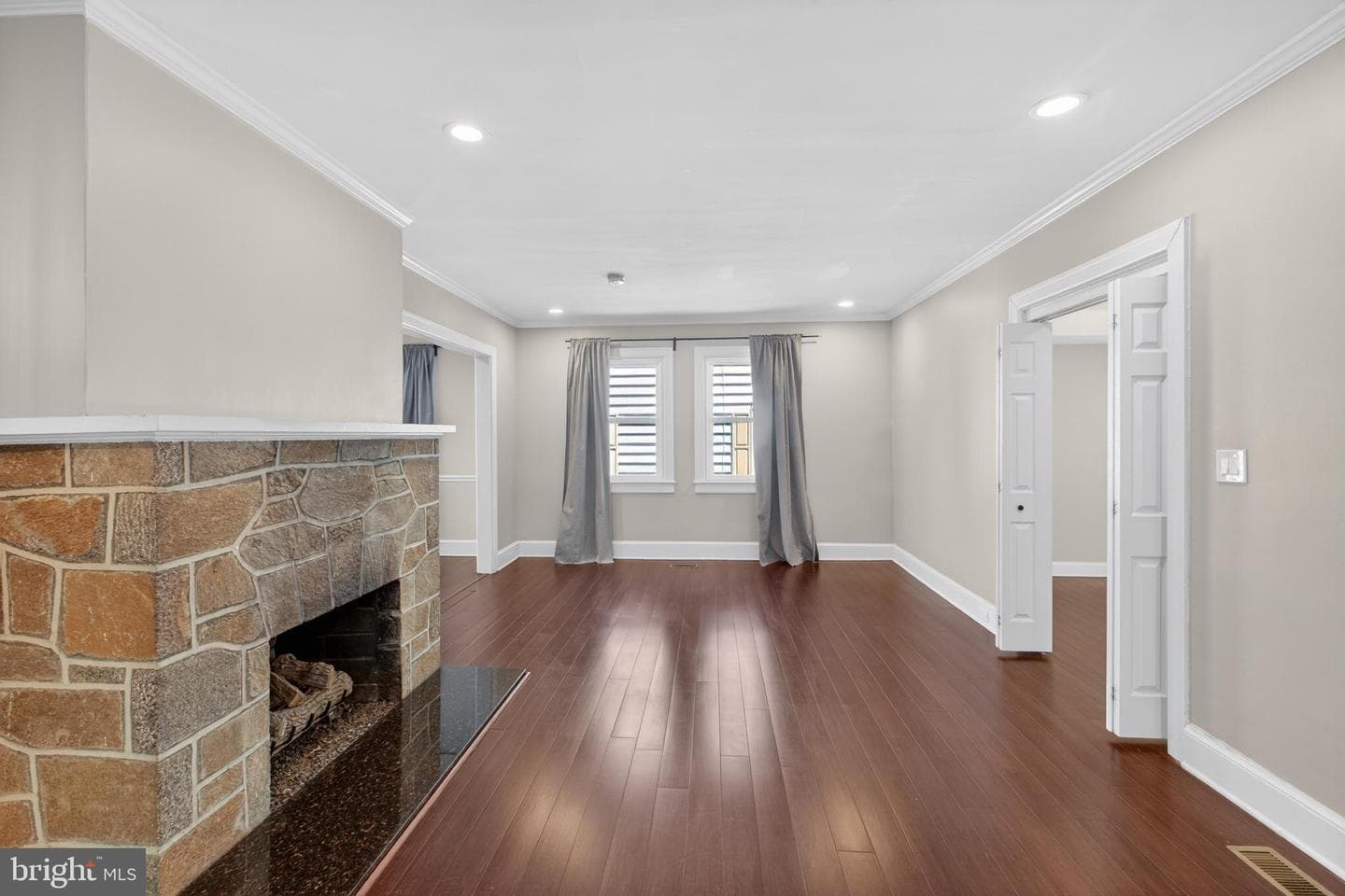 4415 Bradley Lane photo 14