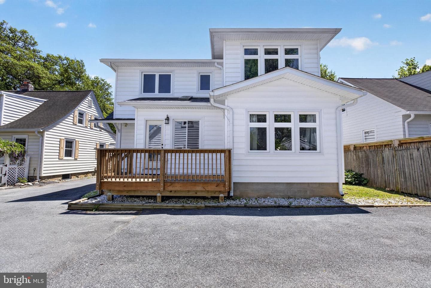 4415 Bradley Lane photo 4