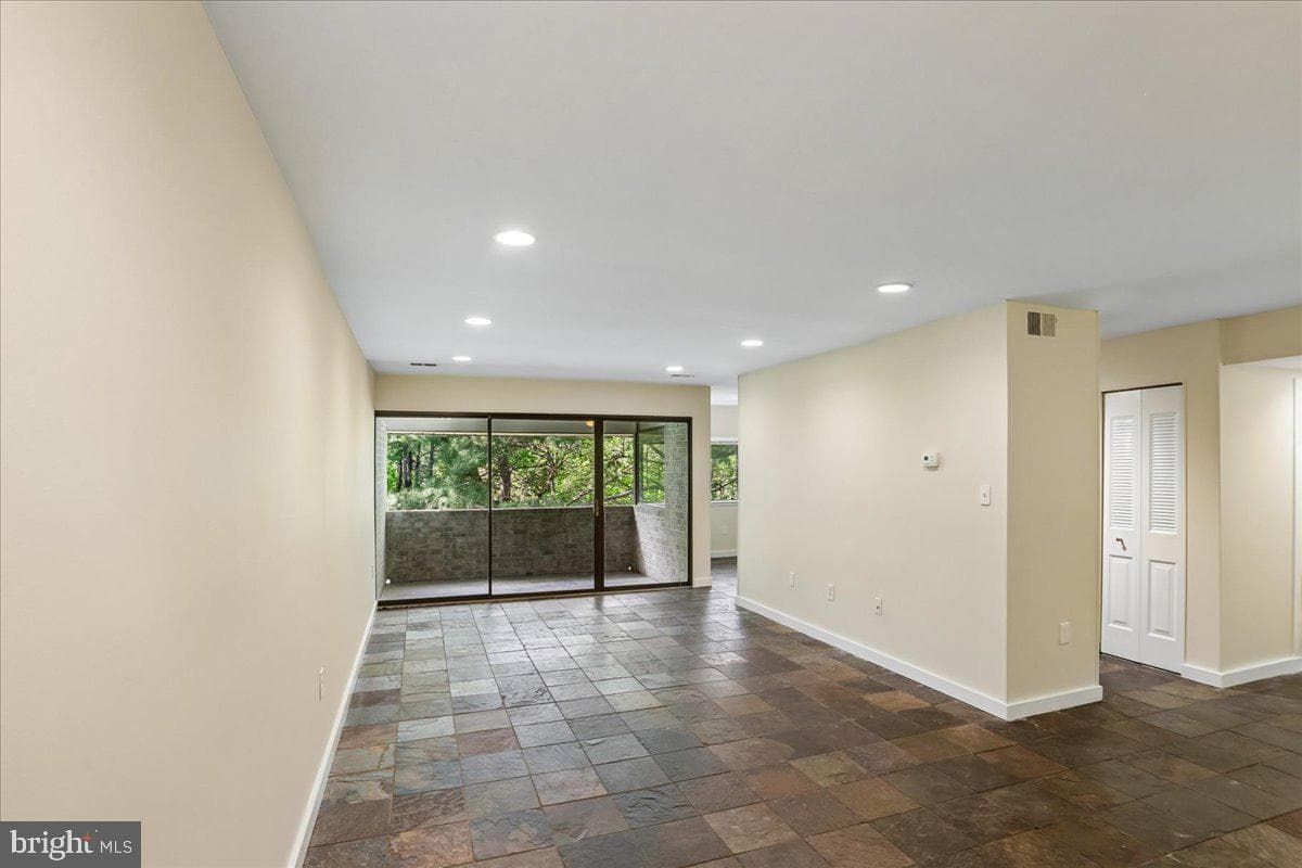 403 Christopher Avenue #33 photo 12
