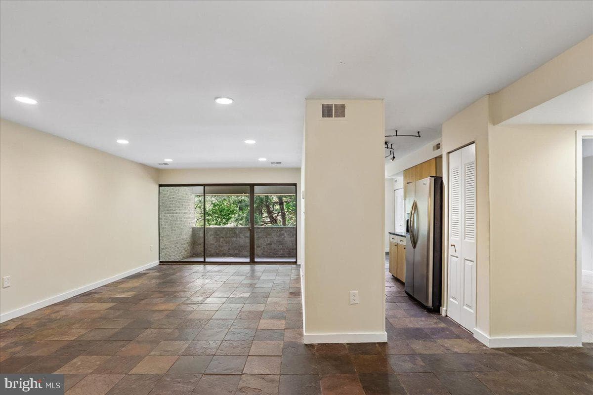 403 Christopher Avenue #33 photo 13