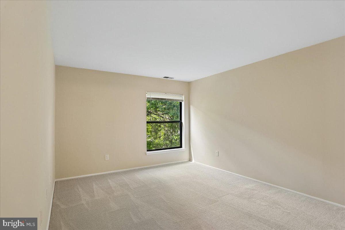 403 Christopher Avenue #33 photo 27
