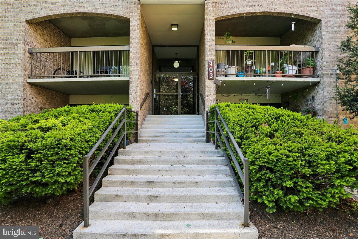 403 Christopher Avenue #33 photo 3
