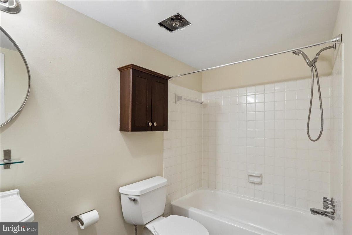 403 Christopher Avenue #33 photo 32
