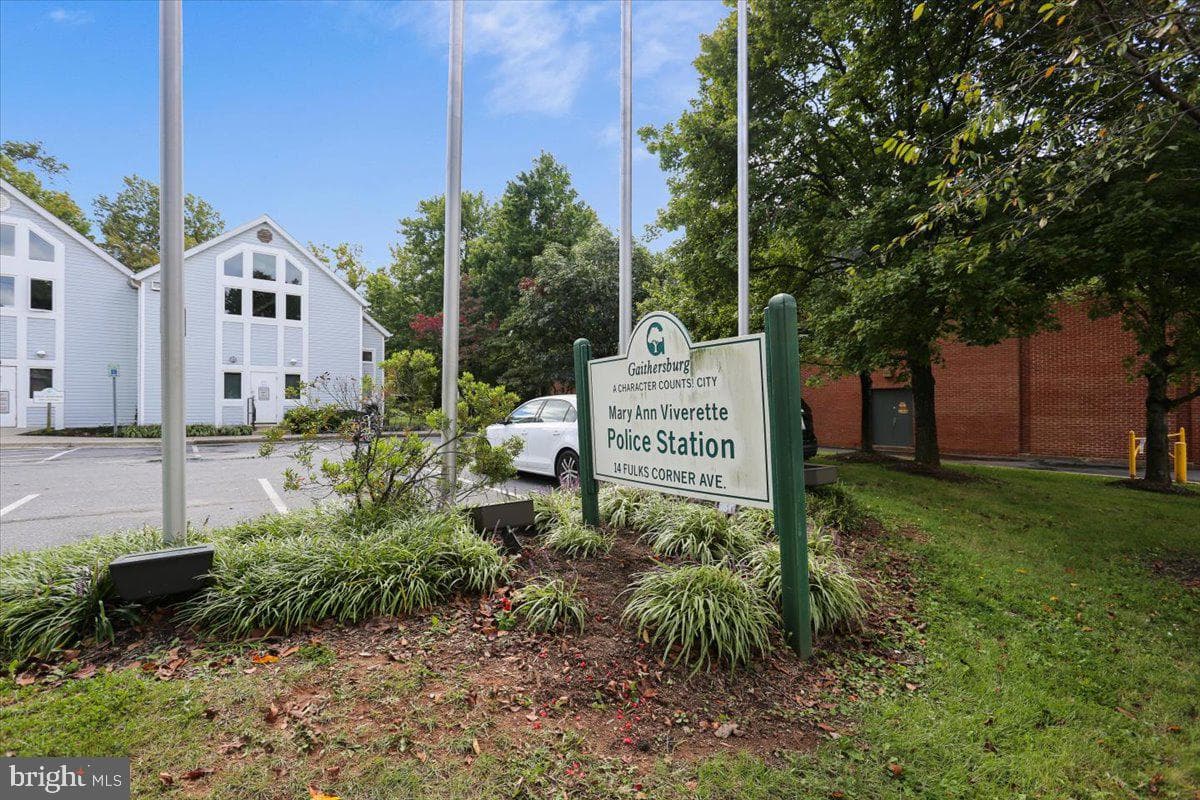 403 Christopher Avenue #33 photo 44