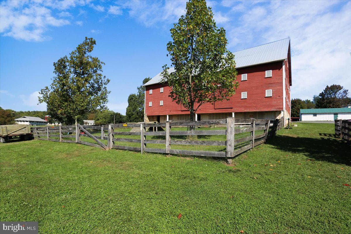 403 Christopher Avenue #33 photo 67