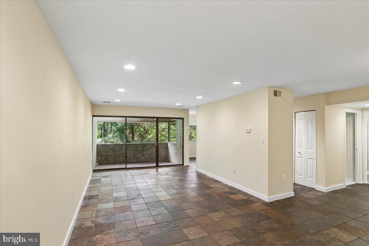 403 Christopher Avenue #33 photo 8